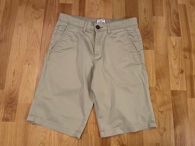 Hosen: 2 Herren Shorts, Grösse XS – Gebraucht aus Niederweningen von sho_mb8y 1