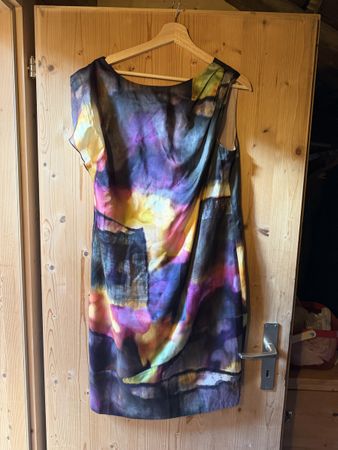 Kleid von Escada