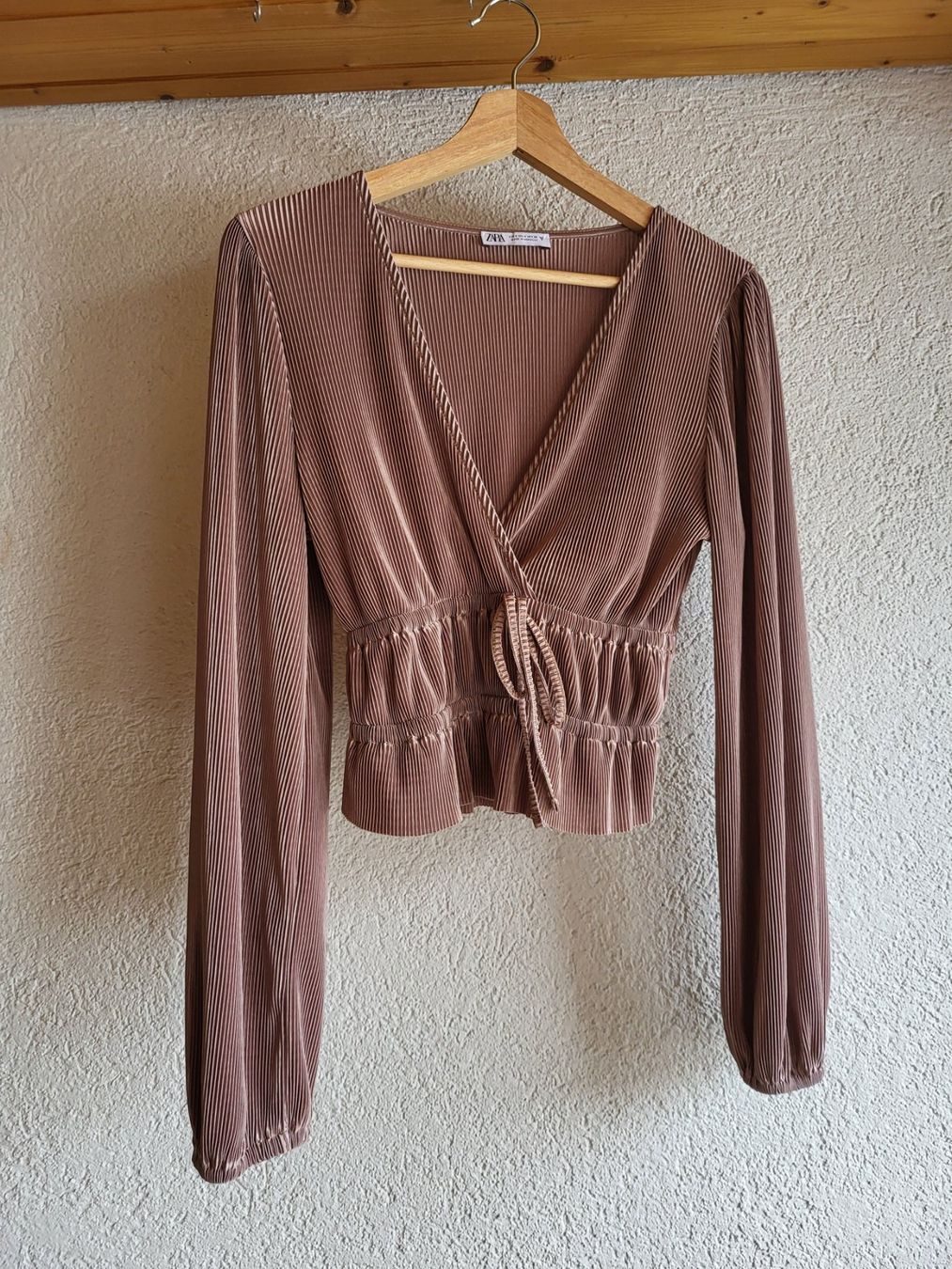 Zara Top: Top Zara – Usato da Eggiwil venduto da kariiina 1