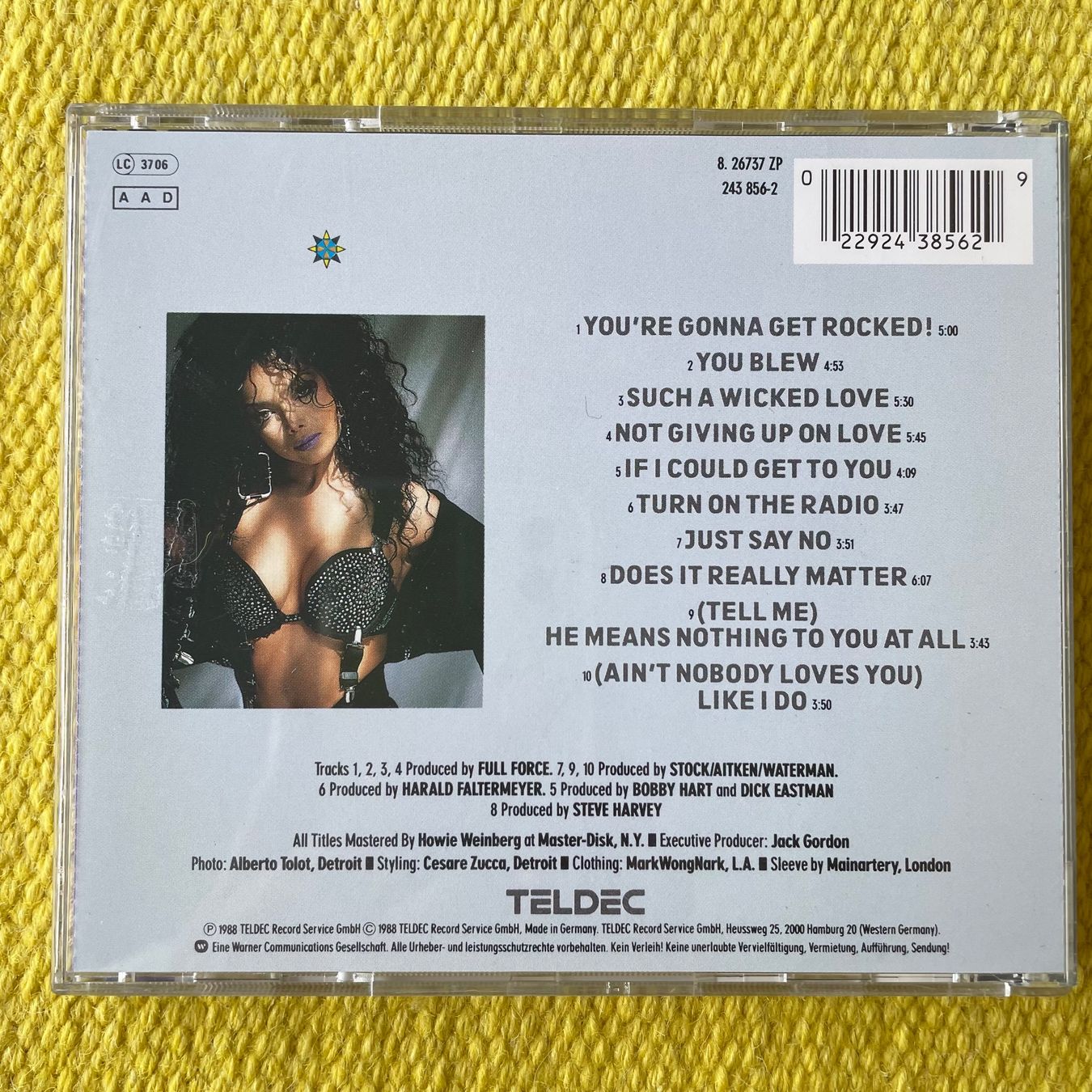 CD: LA TOYA JACKSON-LA TOYA – Usato da Rorschacherberg venduto da CD-Roli 1