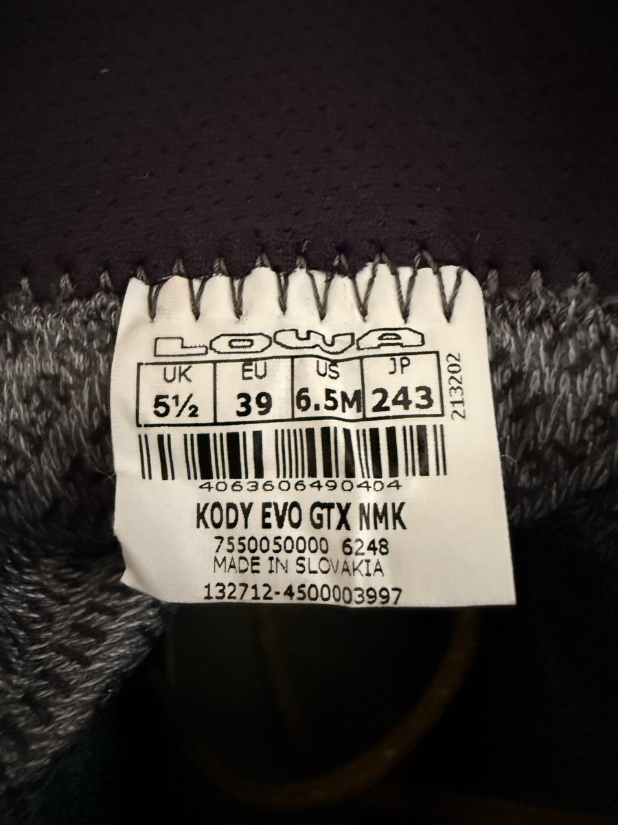 Lowa Scarpe per ragazzi: Kinderwanderschuhe Lowa Namuk Grösse 39 – Usato da Magden venduto da mariposa_s 5