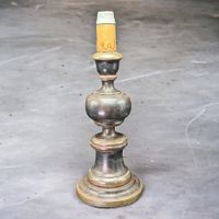 Grande lampe ancienne en bois tourné et argenté