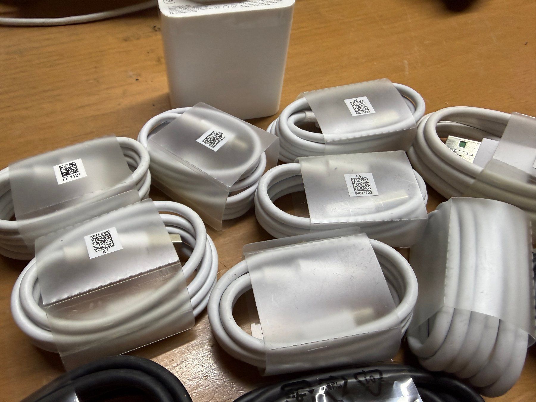 Apple Cavi: Ladekabel USB-C – Usato da Au SG venduto da bah_6f5w 2