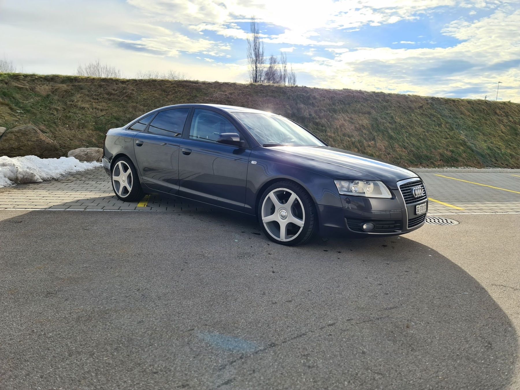 Audi Automobili: Audi A6 2.0 TDI – Usato da Gossau SG venduto da Nez-lim 2