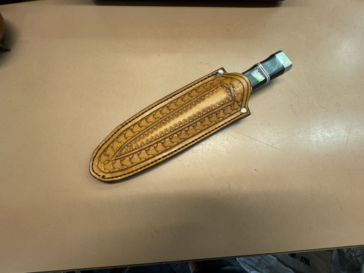 Accessori: Pfadimesser USA Saber mit Lederscheide – Usato da Chur venduto da Meriva0 4