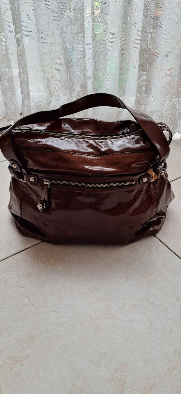 Borse da donna: Sac à main LUANA en cuir – Usato da St-Triphon venduto da Jldr0 1