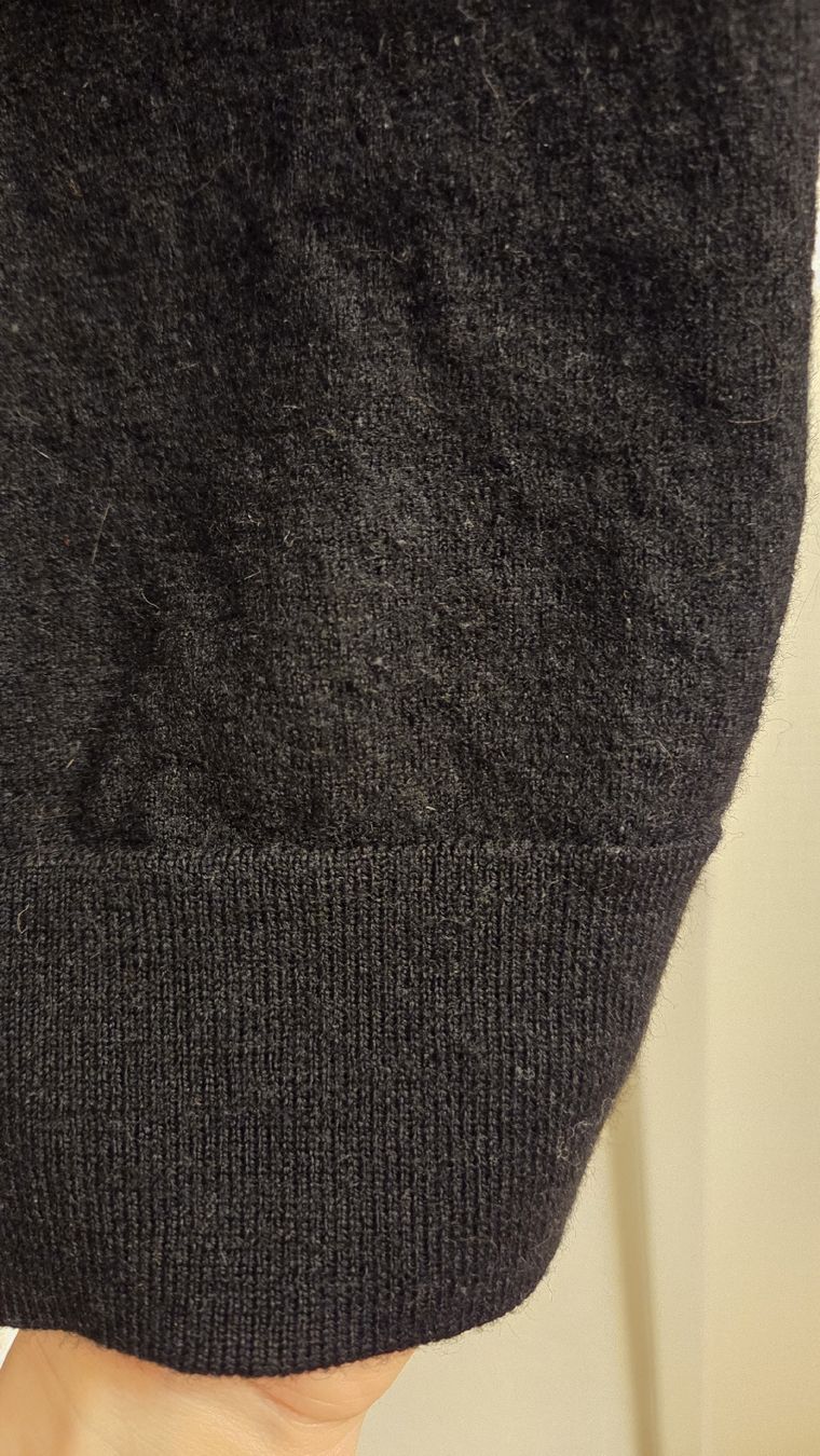 H&M Maglioni & Felpe: Schwarzer Pullover aus Merinowolle, Grösse XS – Usato da Dättwil AG venduto da Mafalda007 2