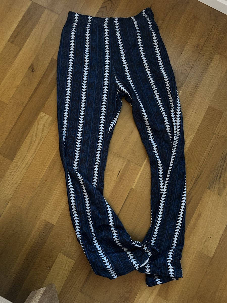 Leggings: Damen Leggings blau gemustert elastisch – Nuovo (secondo la descrizione) da Brüttisellen venduto da becca2503