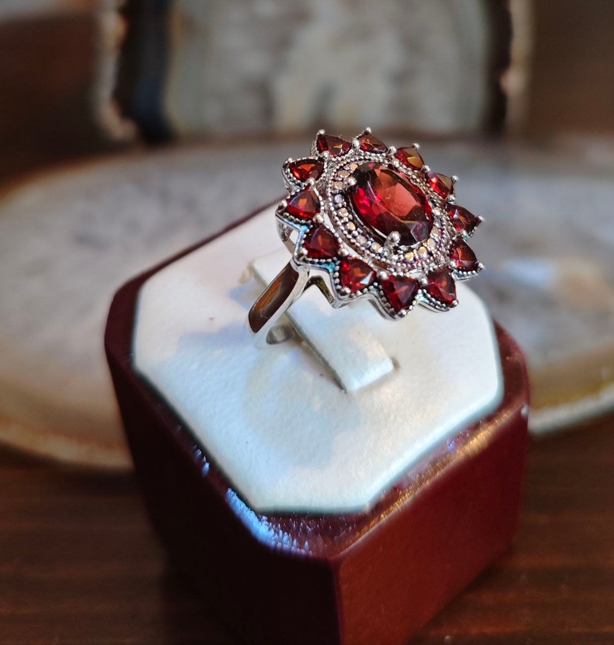Anelli: ECHTGRANATST.RING ST.S.925° DM18, HANDARBEIT STEIN 3,5CARAT – Nuovo (secondo la descrizione) da Weiningen ZH venduto da actera 6