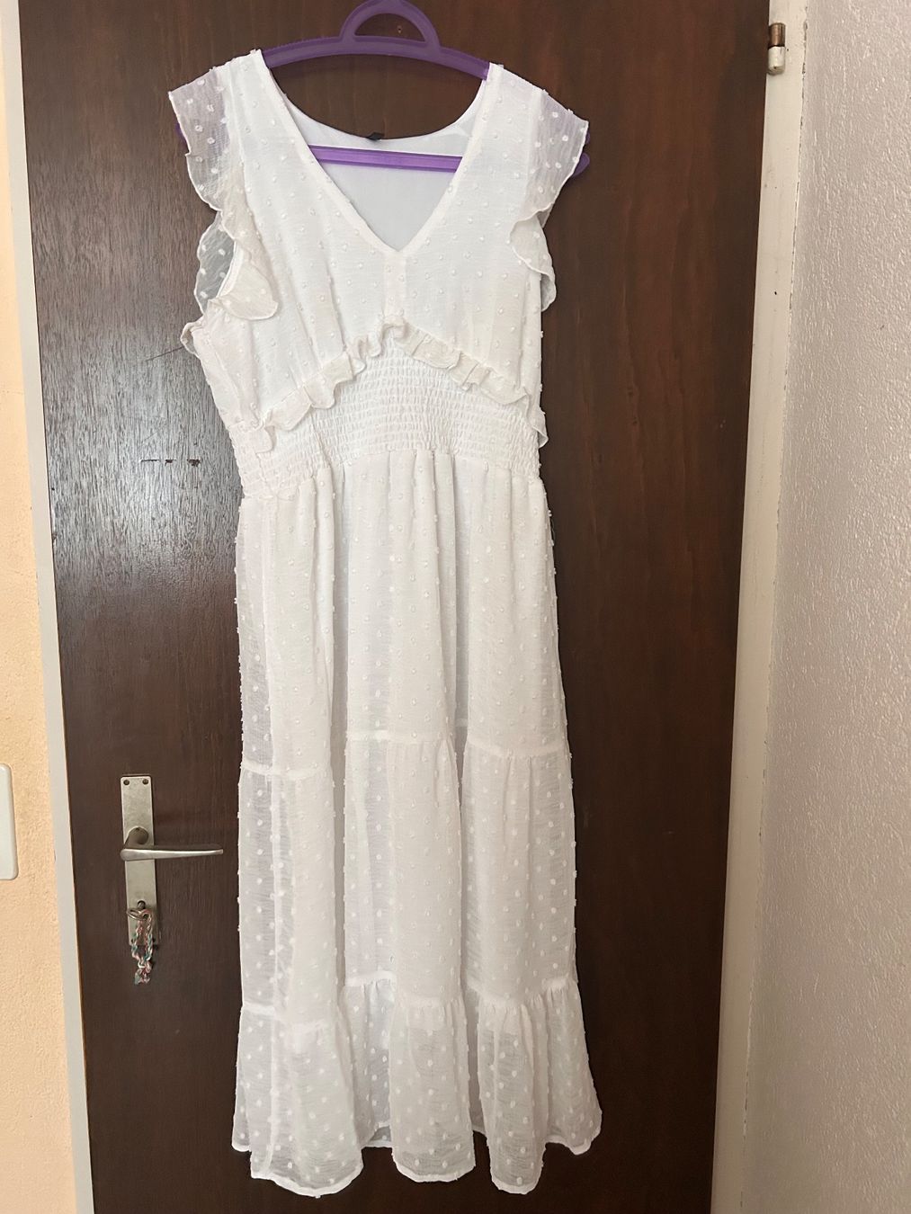 Kleider: Kleid weiss lang mit Rüschen – Gebraucht aus Boswil von jan_gmw5