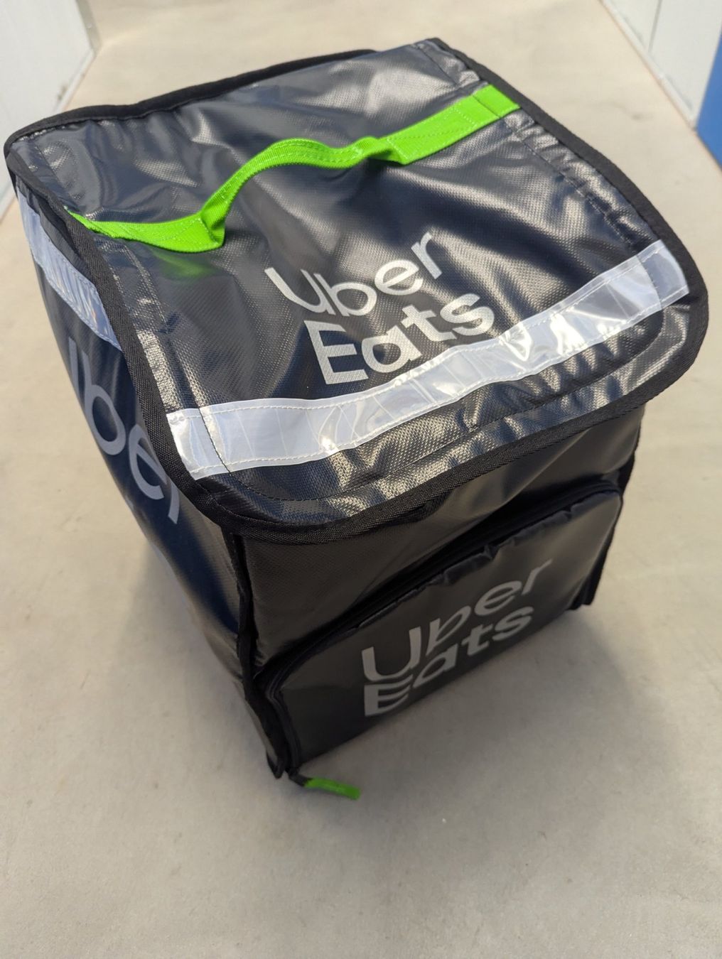 Taschen: Uber Eats Kurier Tasche – Gebraucht aus Zürich von Snailmail