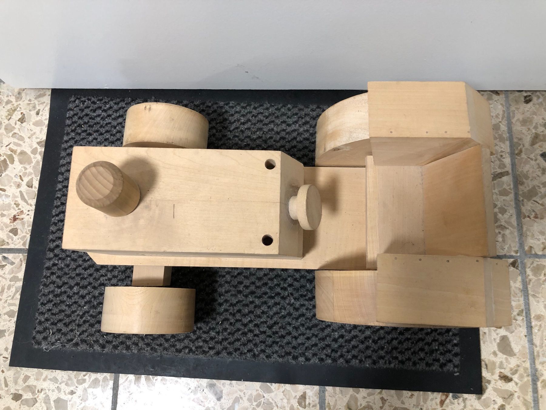 Modellbausätze & Standmodelle: Traktor holz modell deko Spielzeug – Gebraucht aus Reinach AG von rares75 3