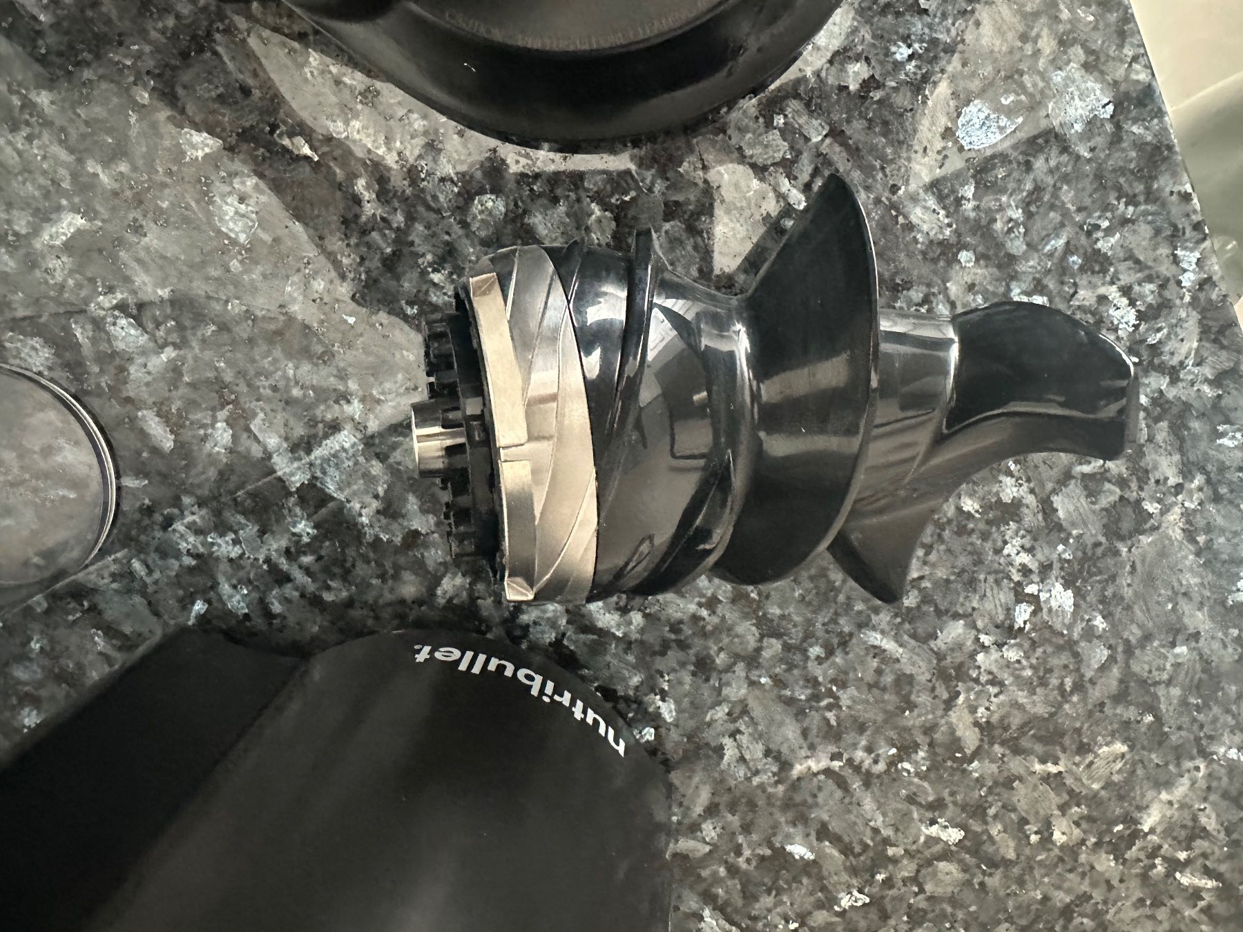 Nutribullet Küchengeräte: nutribullet Slow Juicer Entsafter – Gebraucht aus Aarberg von sam_v8zg 3