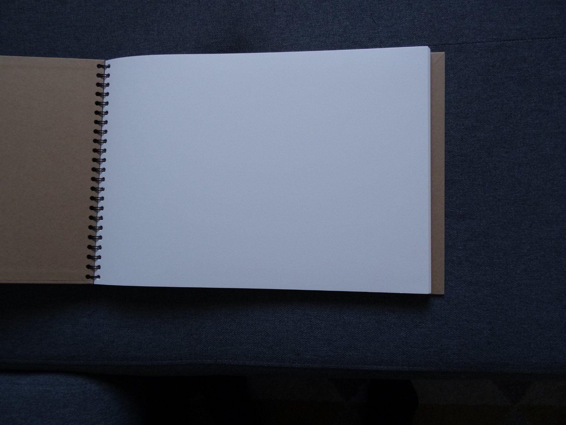 Carta: Blocs pour dessins – Nuovo e nell'imballaggio originale da Chamoson venduto da Mauritius1 1