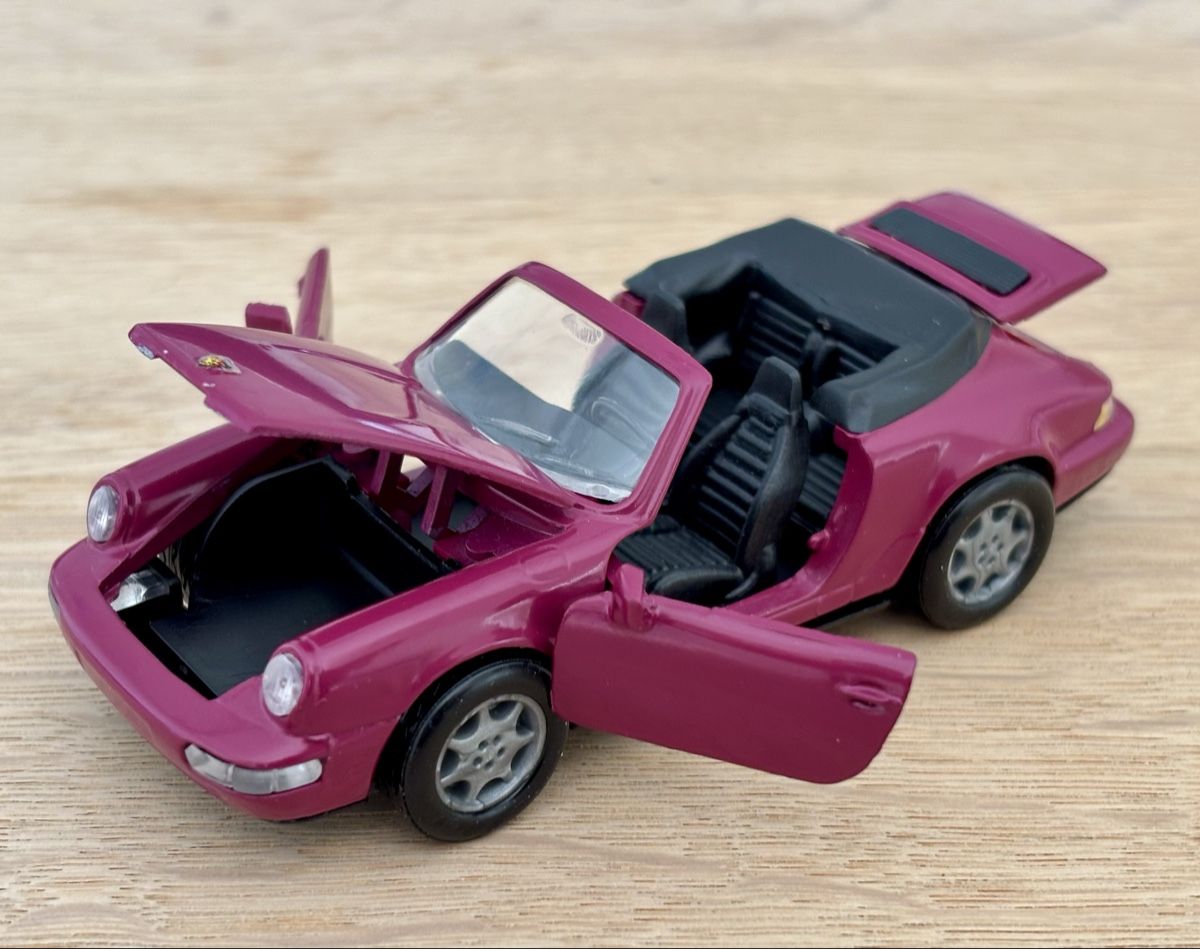 Porsche Modellautos: 1 Porsche 911 Cabriolet**1:43**NZG** – Gebraucht aus Volketswil von Car6 3