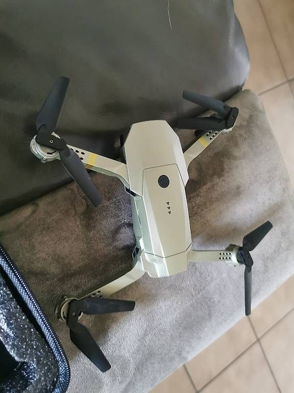 Modellismo RC: Drohne mit Kamera & 3 Akkus – Usato da Brissago venduto da dee07 1