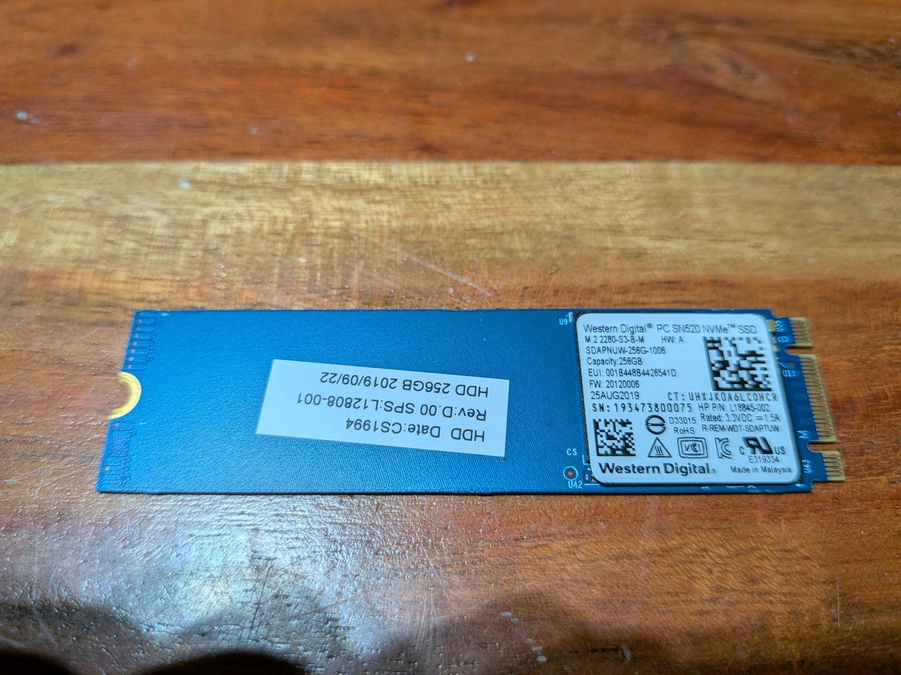 Samsung Dischi rigidi: WD SN520 256GB M2 SATA-III SSD – Usato da Amriswil venduto da hardware_uschi