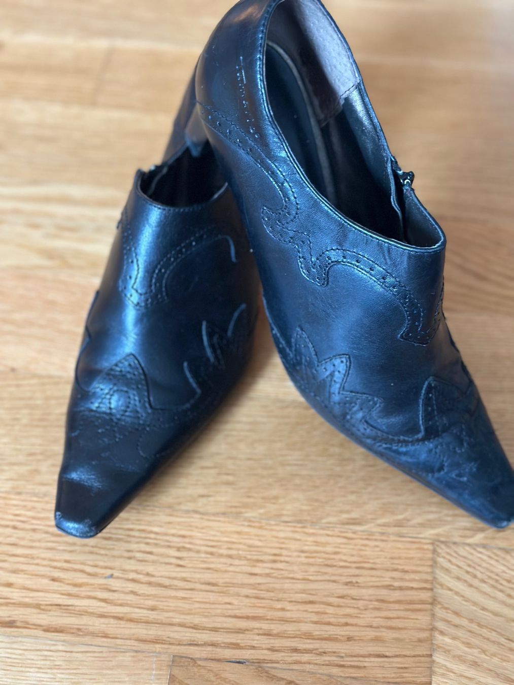 Tamaris Damenschuhe: Damen Halbschuh Tamaris 38 schwarz – Gebraucht aus Rothenburg von wer_g9fd 7