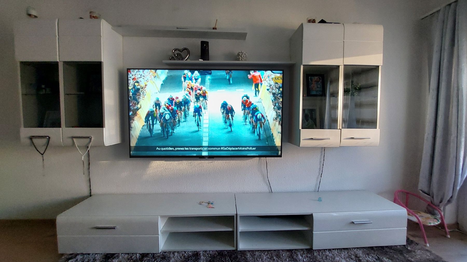 Mobili TV: wohnwandschrank Plus Smart TV – Usato da Trimbach venduto da muh_c86y