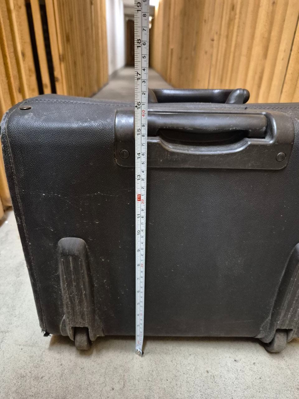 Samsonite Reisekoffer: Samsonite Business-Trolley / Piloten-Koffer Schwarz – Gebraucht aus Zürich von MikeFe 2
