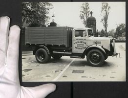 Fotografie Lastwagen Morris mit Hamshaw 