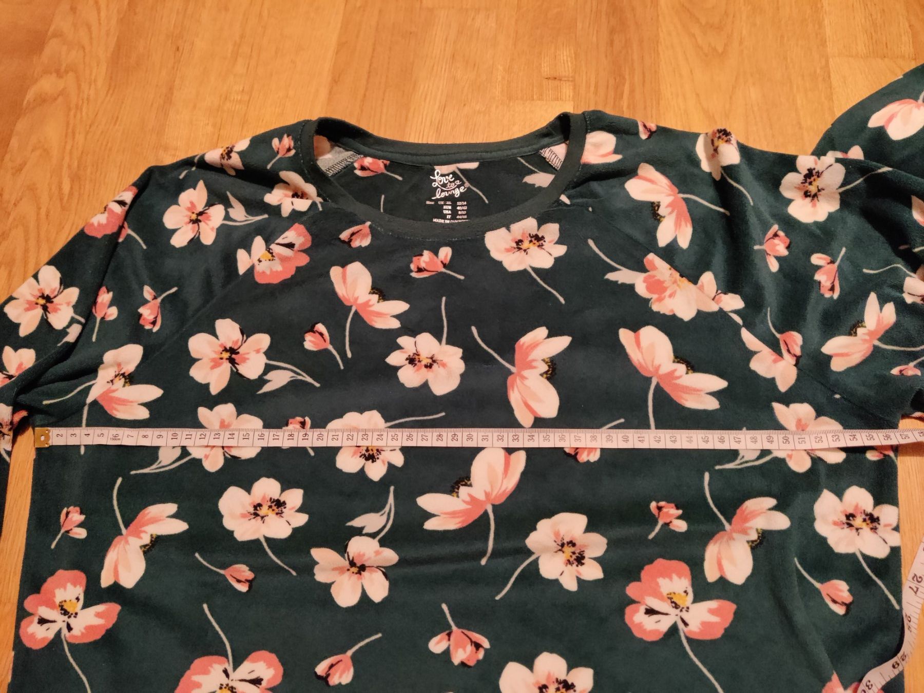 Negligees & Pigiami: Gemütlicher Pyjama mit Blumenmuster - M – Usato da Schönenwerd venduto da sal_75dx 2