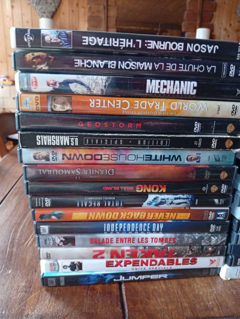 Tutti i DVDs: Lot 30X DVD – Usato da Perrefitte venduto da 36B 1