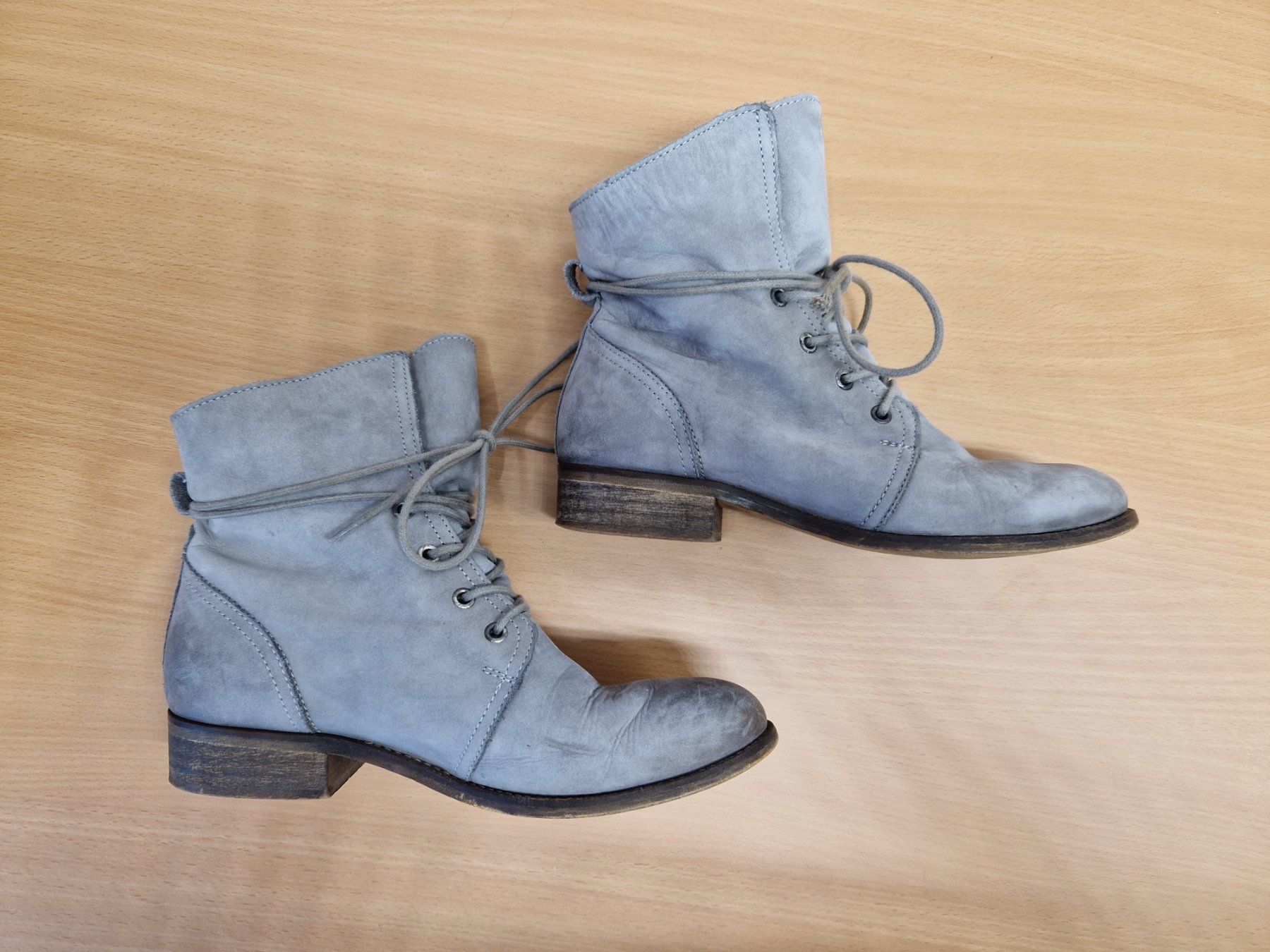 Damenschuhe: Stiefeletten, Schnürstiefel grau Gr. 37 – Gebraucht aus Nebikon von Japostyle 3