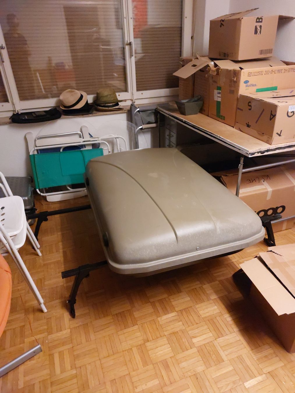 Box da tetto: Dachbox G3 Cargo 9 320l + Dachträger Thule – Usato da Zürich venduto da H44