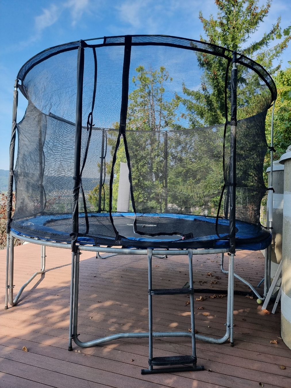 Trampoline: XXL Trampolin der Marke Jumpmax MegaAir 370 – Gebraucht aus Geroldswil von viv_vs9r 2