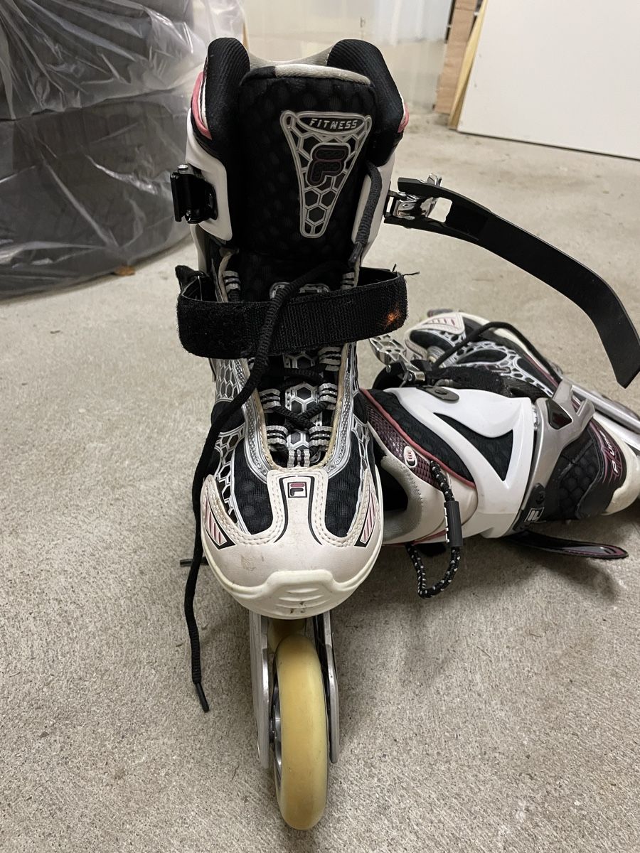 Fila Pattini in linea & Pattini a rotelle: Fila Inlineskates, Grösse 38.5, Top Zustand – Nuovo (secondo la descrizione) da Bassersdorf venduto da eld_b2nn 2