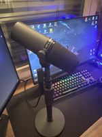 🔥 STREAMING & GAMING SETUP | Shure SM7B + 2x 240Hz + Razer