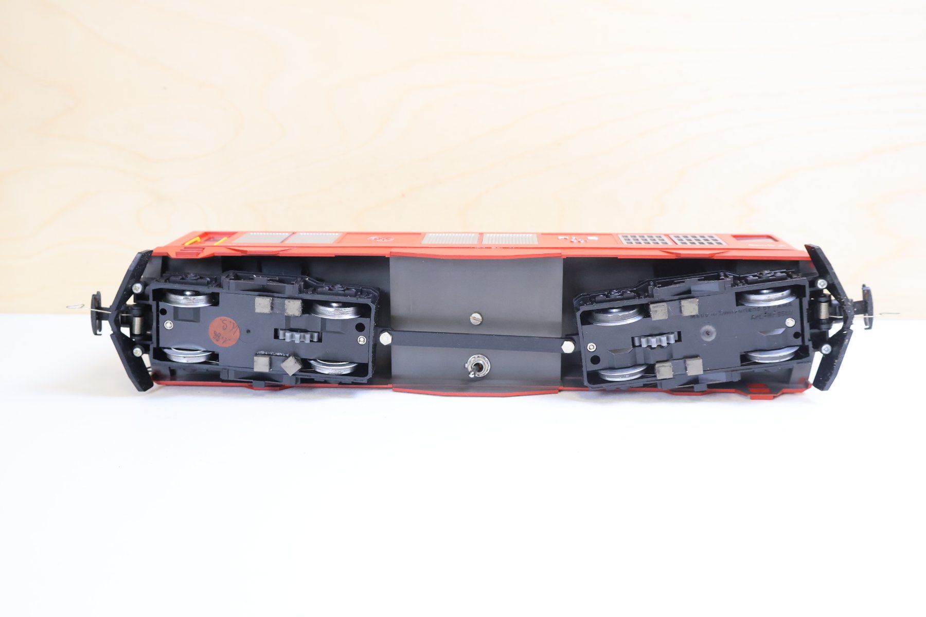 Fama Modellini di ferrovie: FAMA Alpenbahn RhB 9560 Gem 4/4 E-Lok - 0m – Usato da Winterthur venduto da Monstera 8