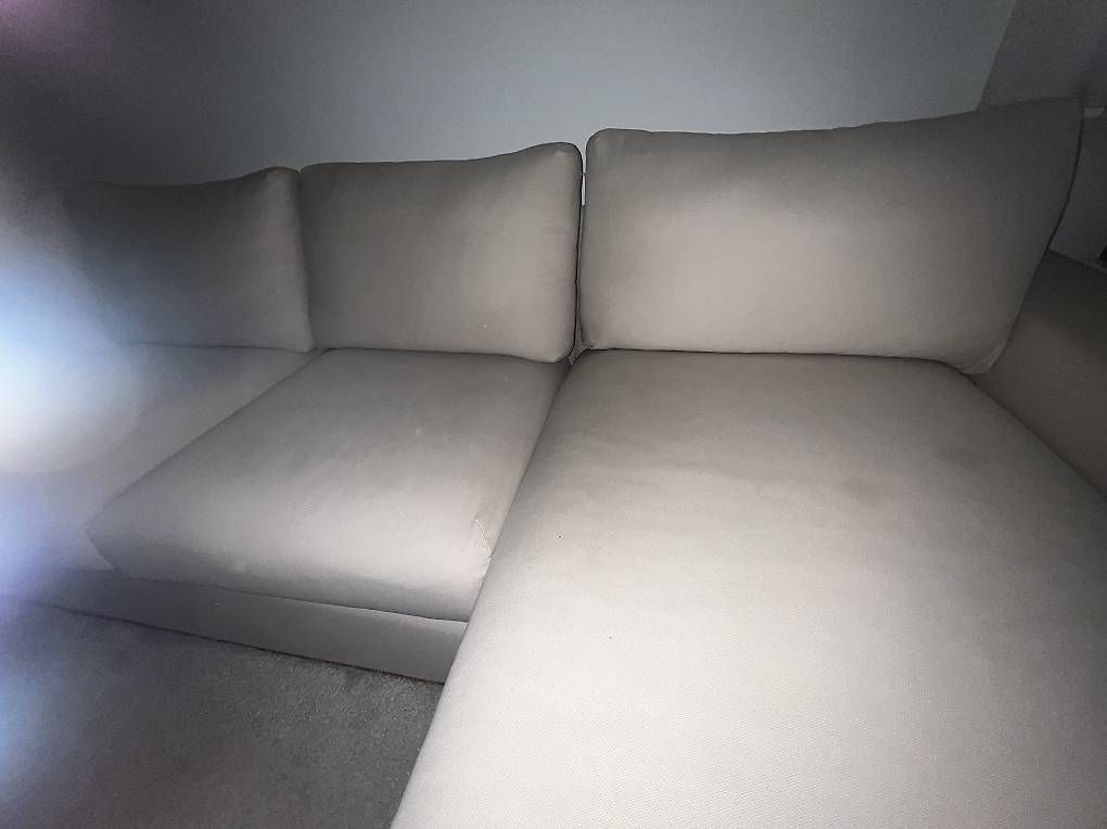 Ikea Divani: IKEA Ecksofa mit Stauraum – Usato da bülach venduto da ane_6dx9 2