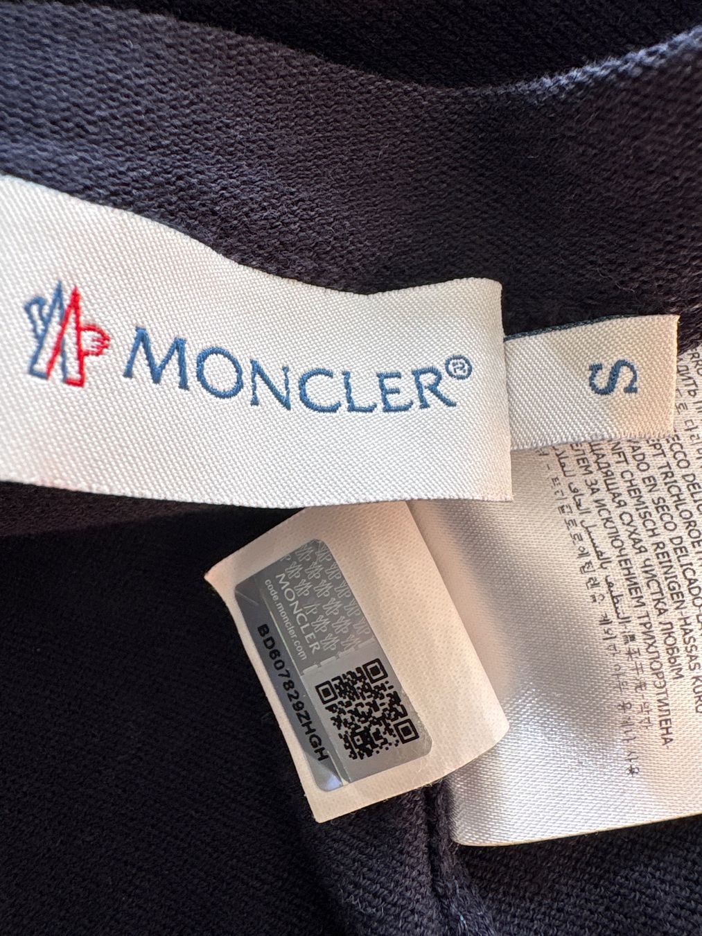 Moncler Jacken: Moncler Jacke grS – Gebraucht aus Niederbipp von blu_jw7r 6