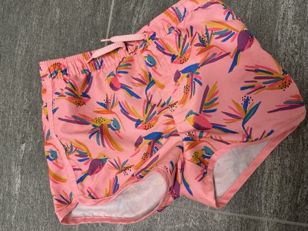 Badeshorts Grösse 134/140 neuwertig