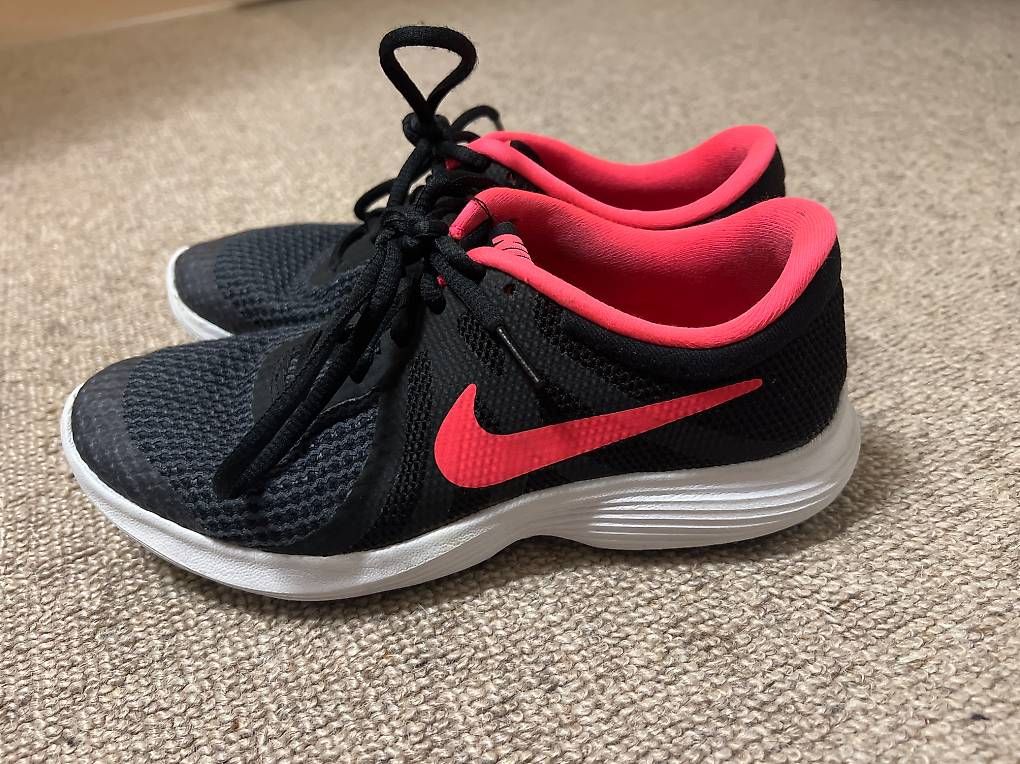 Scarpe da uomo: Sportschuhe Nike – Usato da Wattwil venduto da ale_k72l 1