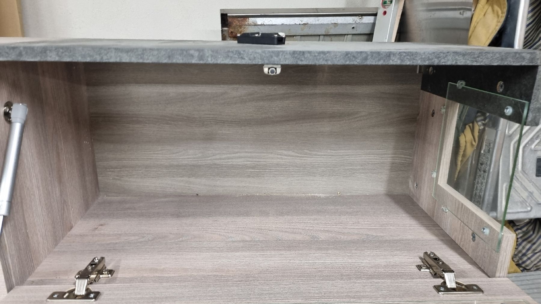 Vitrines: Wandschrank – D'occasion à Gunzwil par kusi203 4