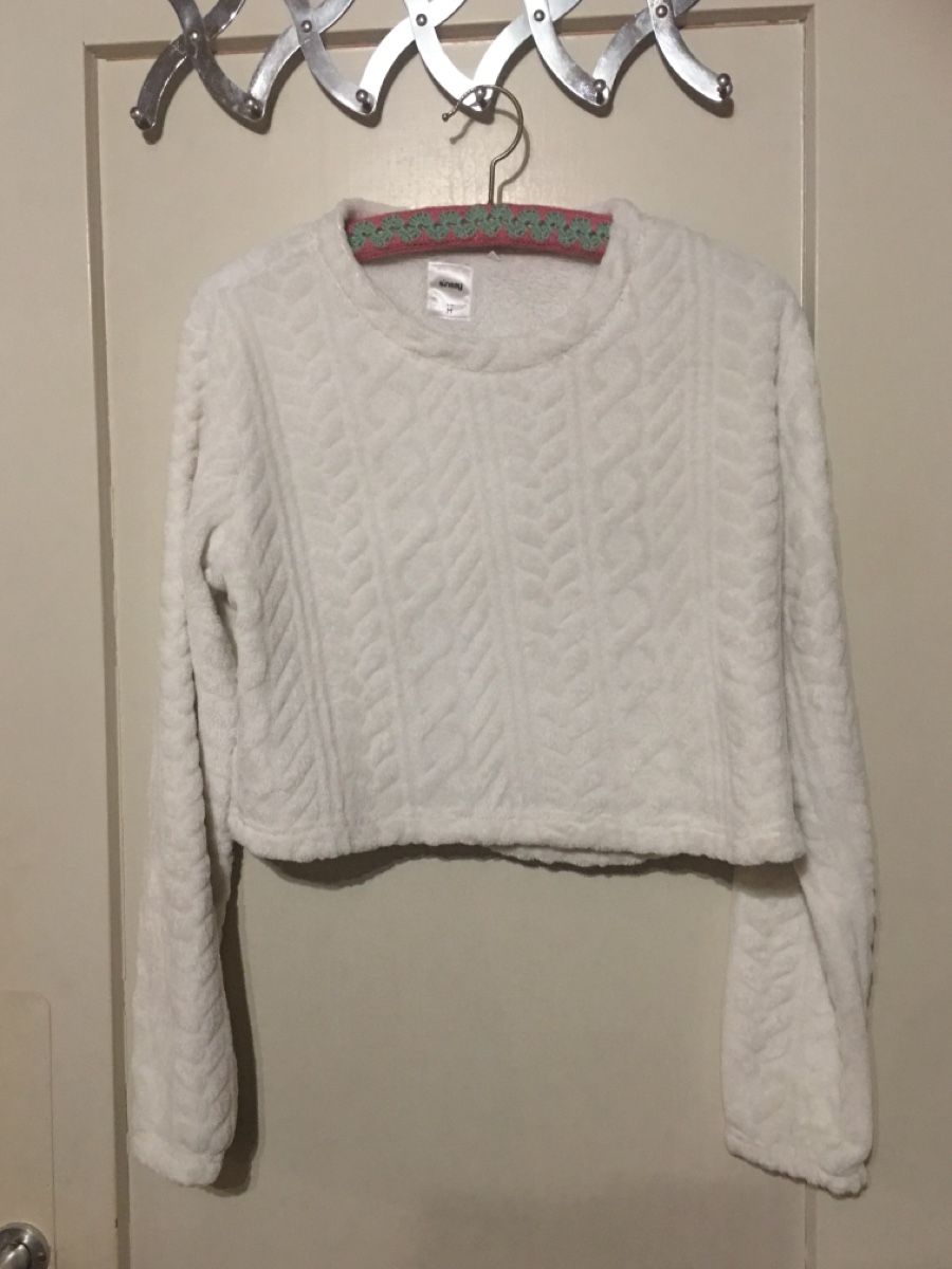 Maglioni & Felpe: Pullover weiss Strickmuster Grösse M guter Zustand – Usato da Bärschwil venduto da Ranron1970