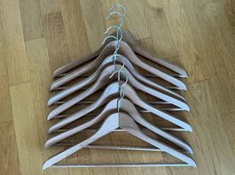 Kleiderbügel aus Holz, 7 Stück
