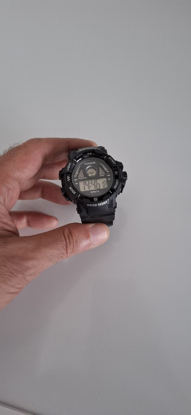 Montres: Herren uhr  – Neuf avec emballage d'origine à Netstal par Ivan0007 1