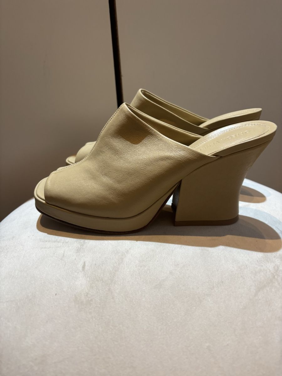 Bottega Veneta Scarpe da donna: Bottega Veneta Sandalen Gr. 39 – Usato da Höri venduto da Celine.11 5