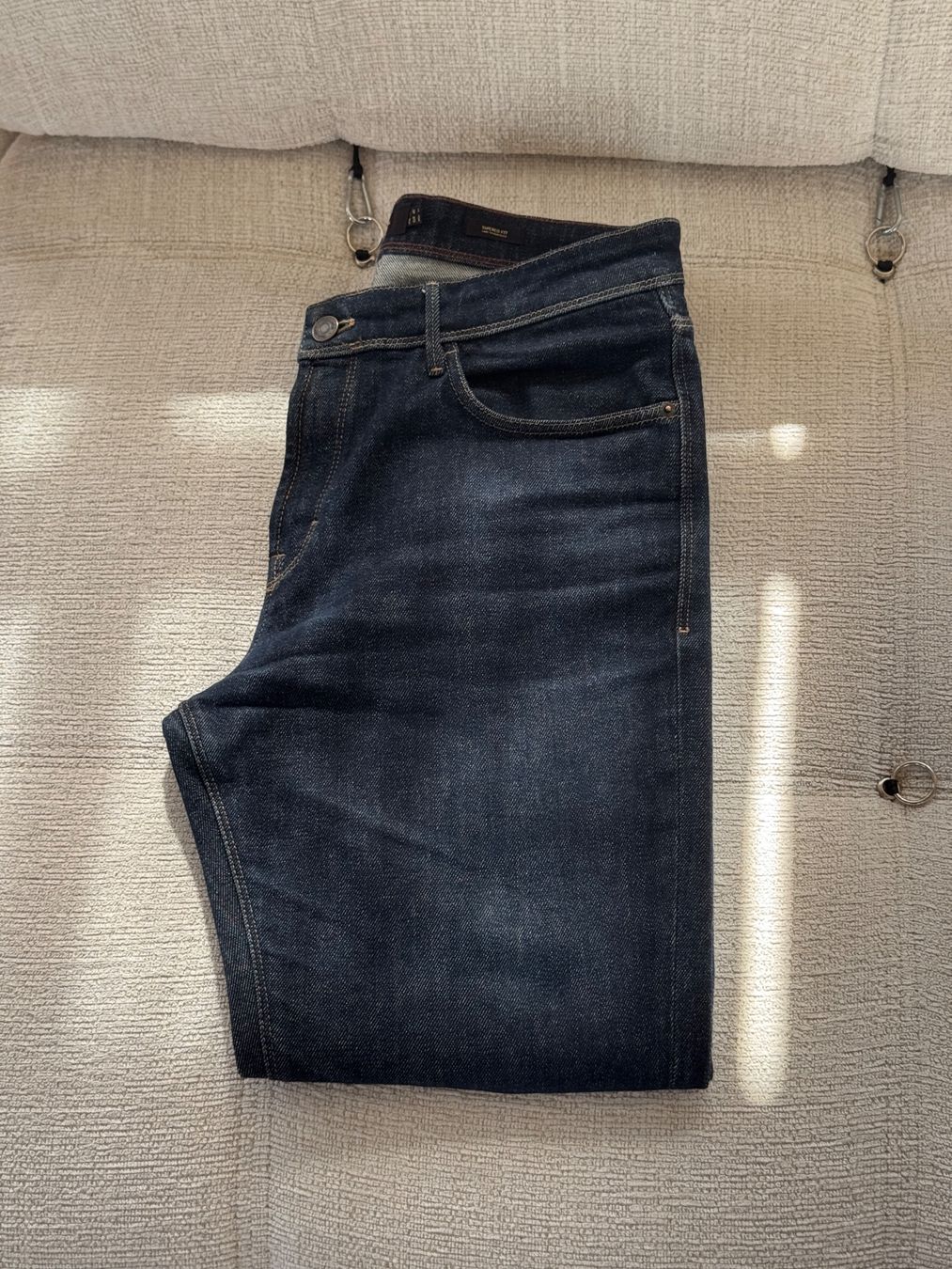 Massimo Dutti Jeans: Massimo Dutti | Jeans – Nuovo (secondo la descrizione) da Horgen venduto da onur_5