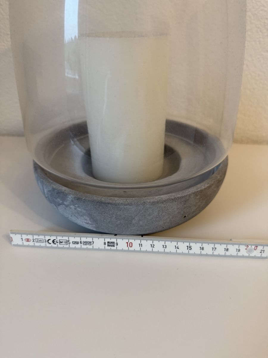 Alle Dekorationen: Windlicht Beton / Laterne mit Glasaufsatz – Gebraucht aus Einsiedeln von important__ 4