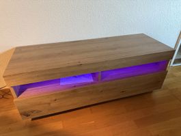 TV-Möbel / Lowboard aus Holz mit LED-Beleuchtung