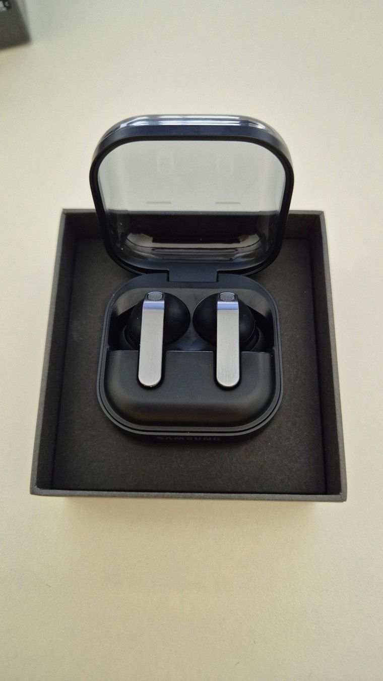 Samsung Casques audio: Samsung Galaxy Buds4 Pro Black – Neuf (Voir description) à Tafers par Fribourg1993 1
