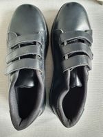 Baskets synthétiques noires, fermeture velcro, neuves, t. 42