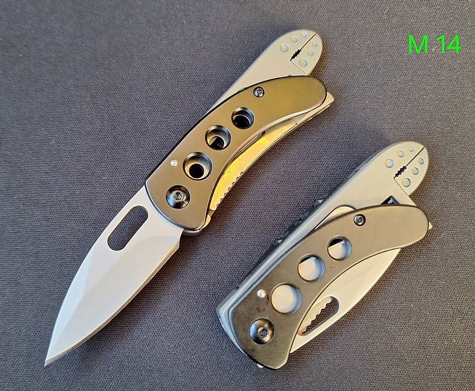 Taschenmesser: Couteau multifonctions  – Neu und originalverpackt aus Genève von rod_6fwb