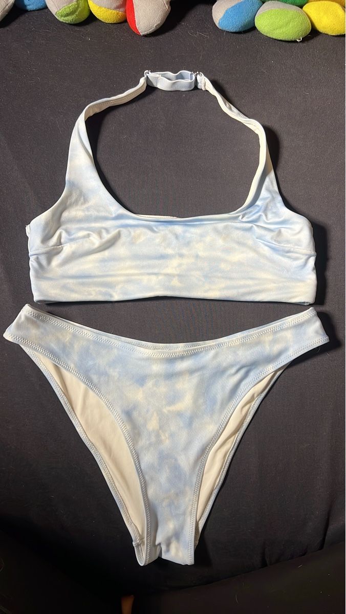 H&M Costumi da bagno & Bikini: Sommer Bikini Set in hellblau Grösse 40 - Neuwertig! – Usato da Reinach AG venduto da leo_8j25