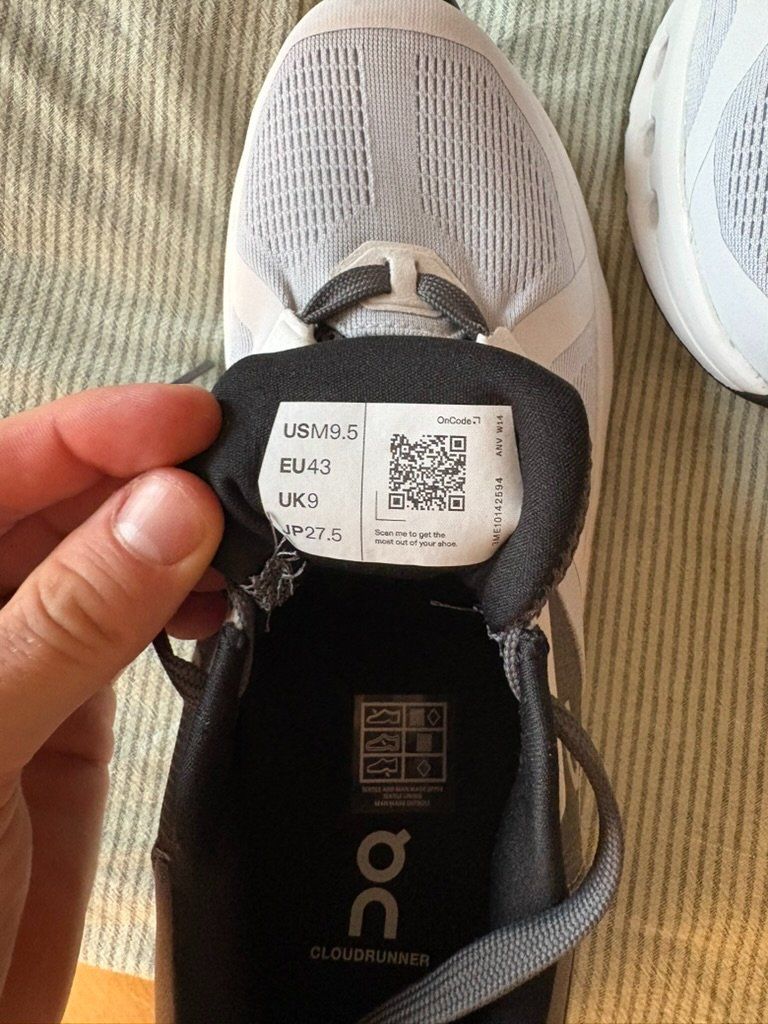 On Herrenschuhe: ON Cloudrunner Laufschuhe Grau Grösse EU 43 – Neu (gemäss Beschreibung) aus Zürich von henridv 2